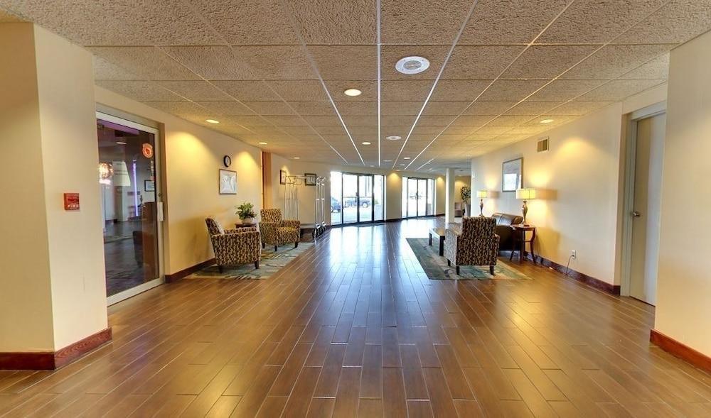 Comfort Inn & Suites Beaver Dam Екстериор снимка