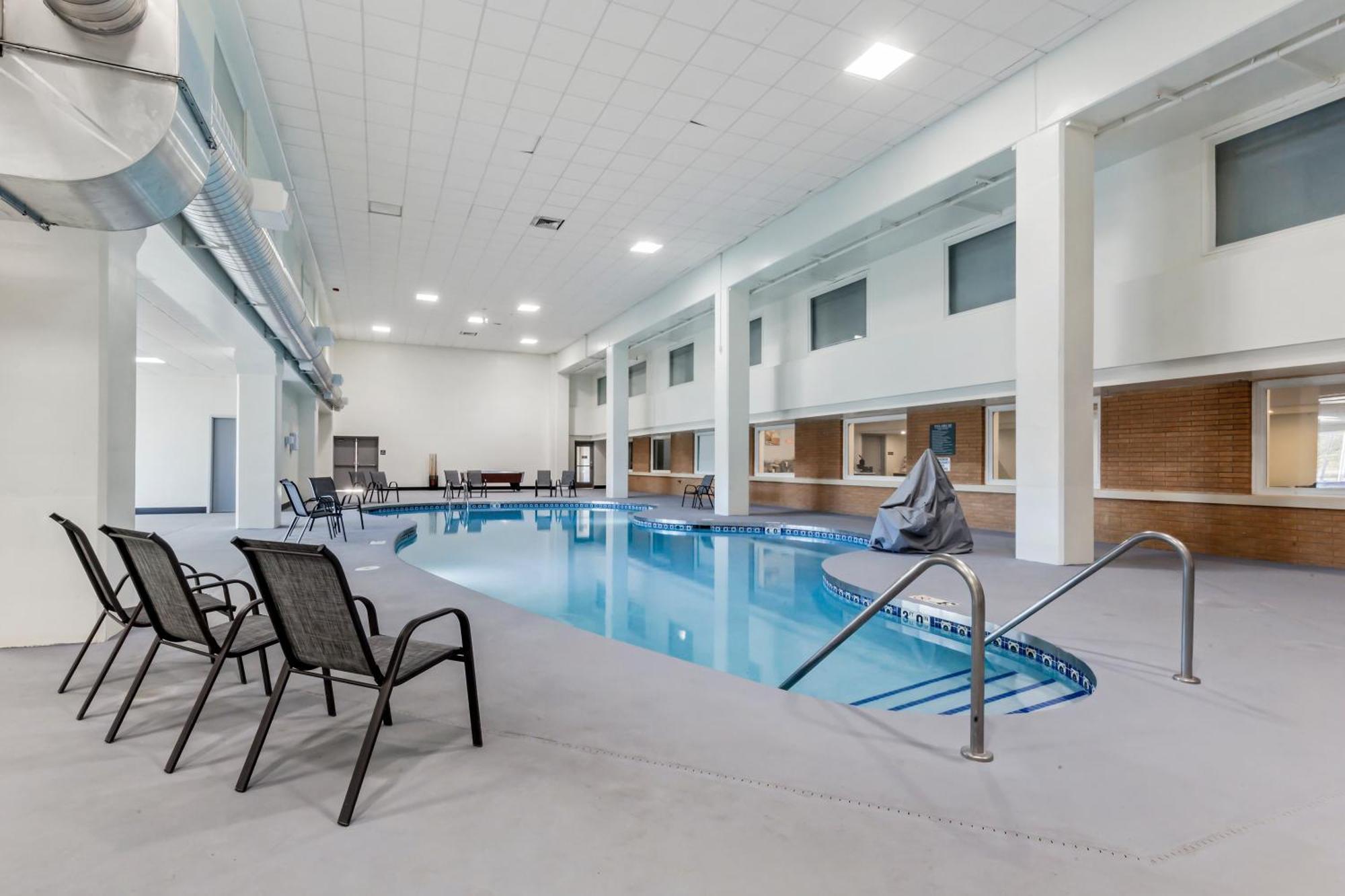 Comfort Inn & Suites Beaver Dam Екстериор снимка