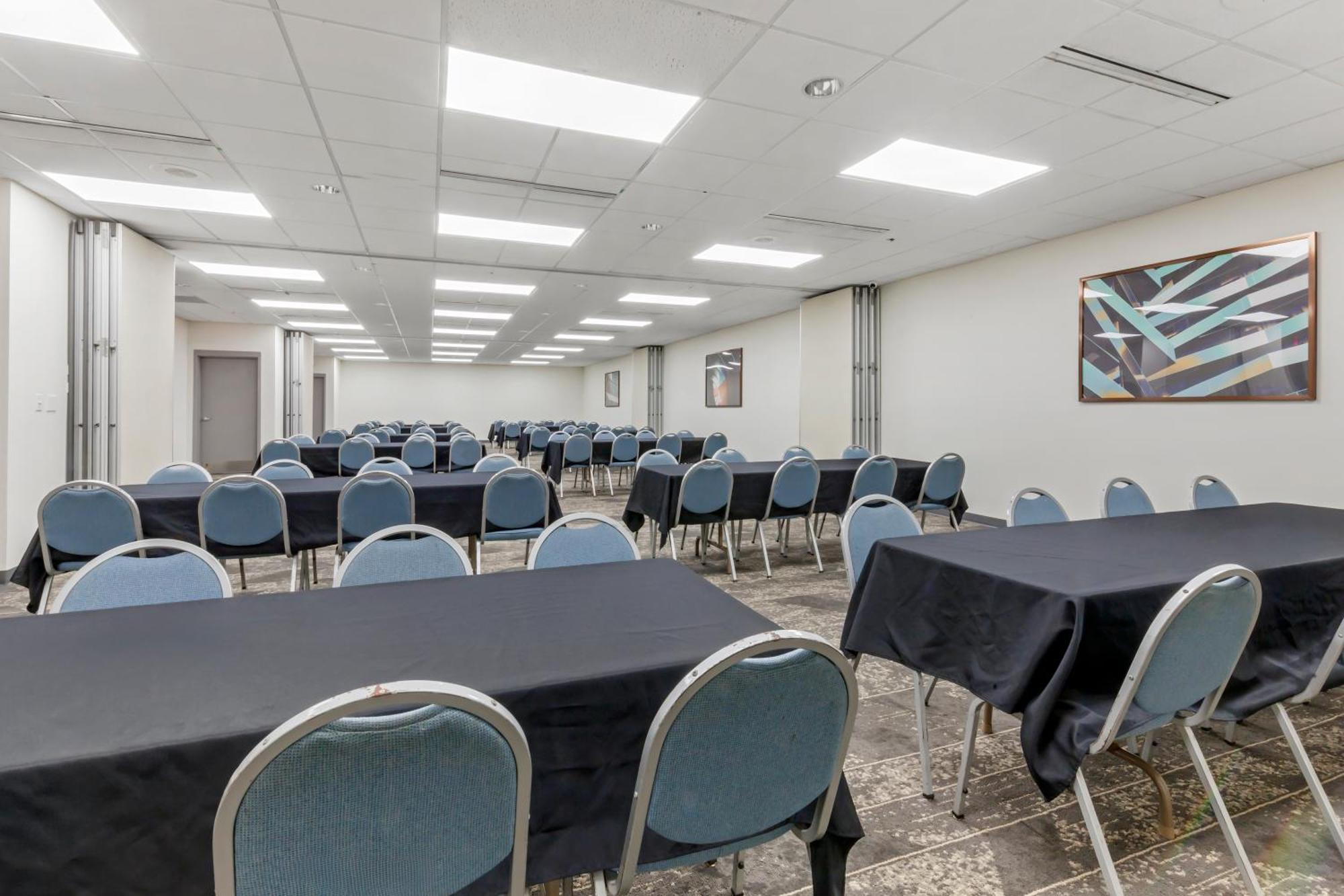 Comfort Inn & Suites Beaver Dam Екстериор снимка
