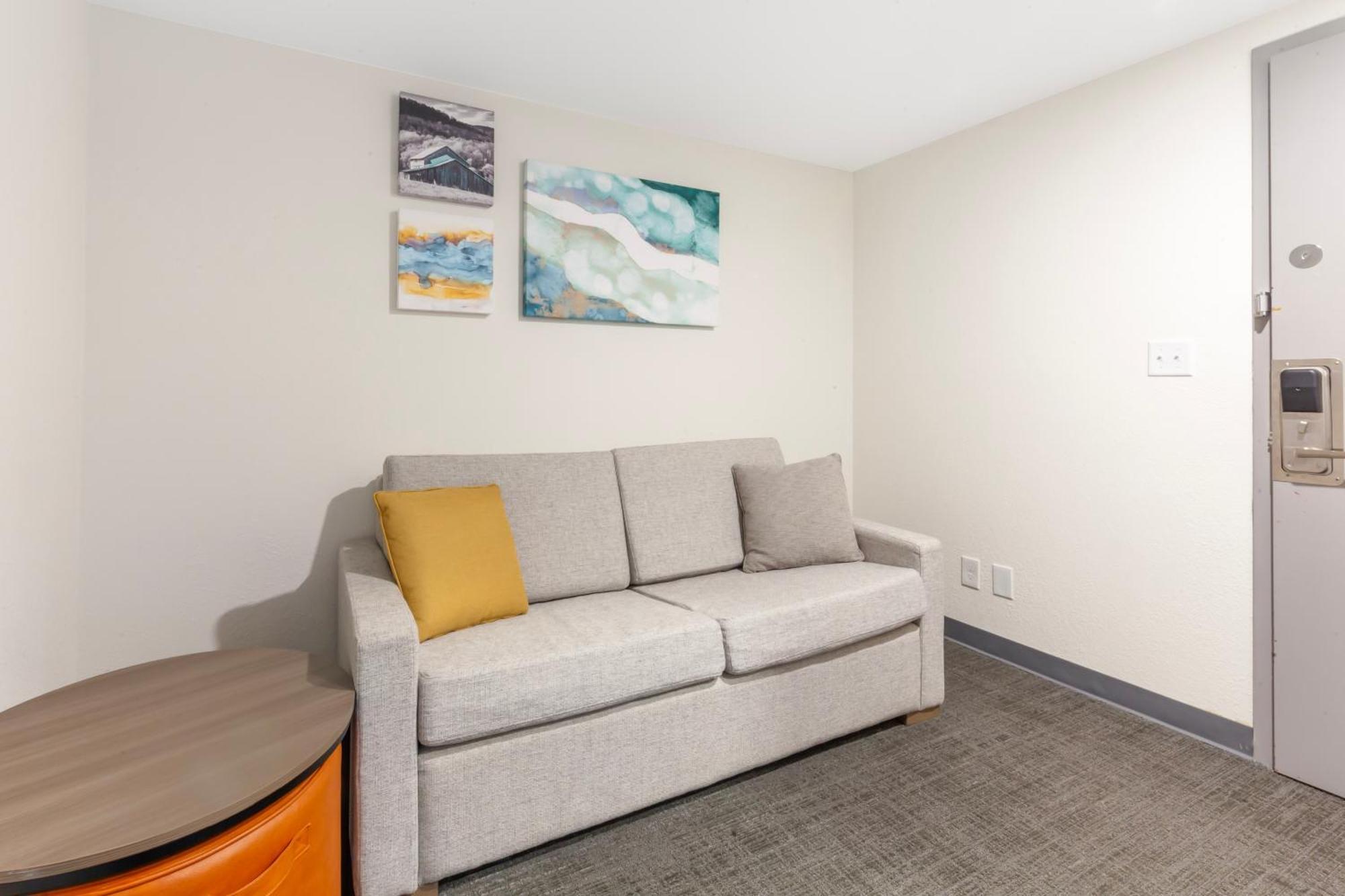 Comfort Inn & Suites Beaver Dam Екстериор снимка